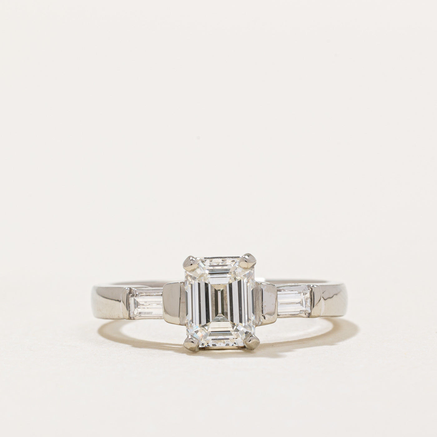 Emerald & Baguette Cut Diamond Engagement Ring | 1.24ctw VS1/VS2 G/H | SZ 6.25 |
