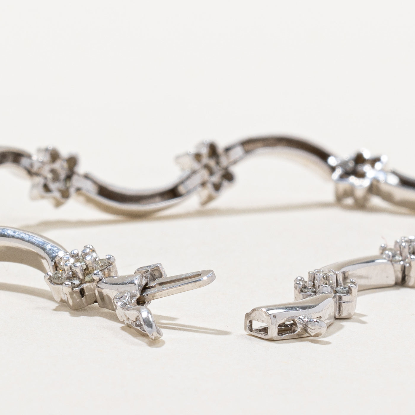 Diamond Floral Link Bracelet | 1.40ctw | 7" |