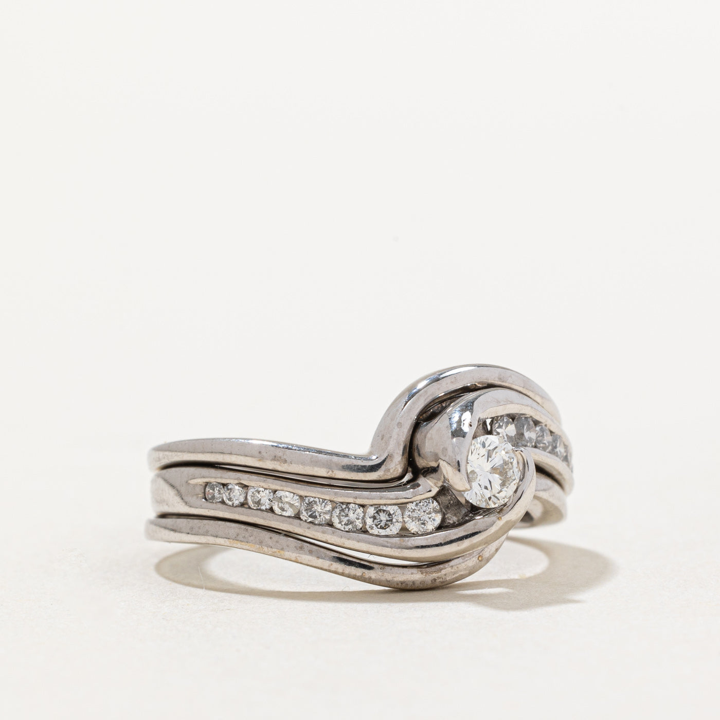 Alliances soudées à motif tourbillon de diamants | 0,49 ct | Taille 8,5 |