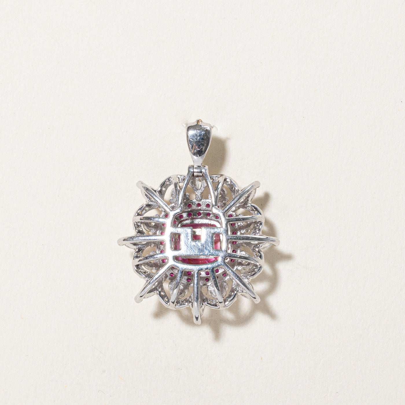 Pendentif et bague convertibles en rubis et diamants GRS | 2,17 ct, 1,01 ct au total | Taille 6,5