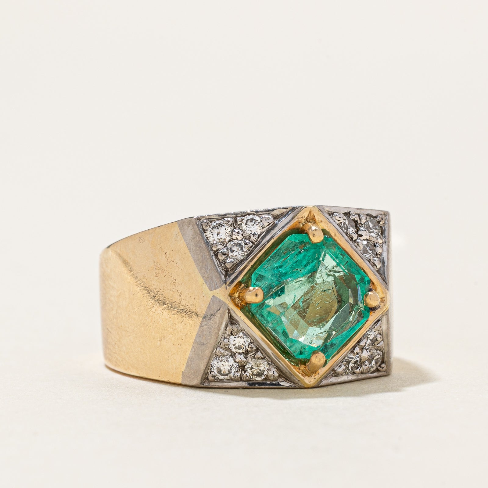 Emerald & Diamond Ring | 2.10ct, 0.28ctw | SZ 6.75