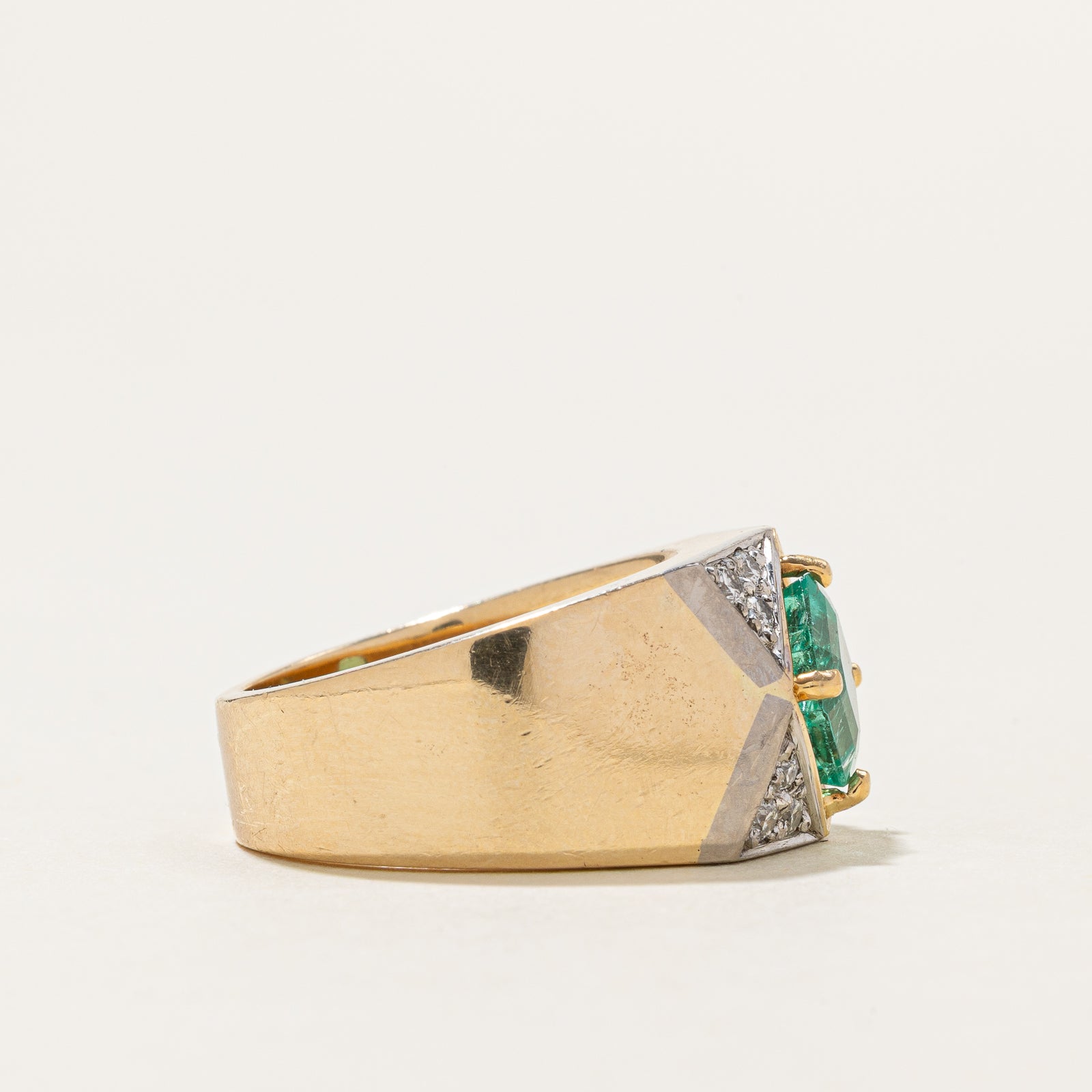 Emerald & Diamond Ring | 2.10ct, 0.28ctw | SZ 6.75