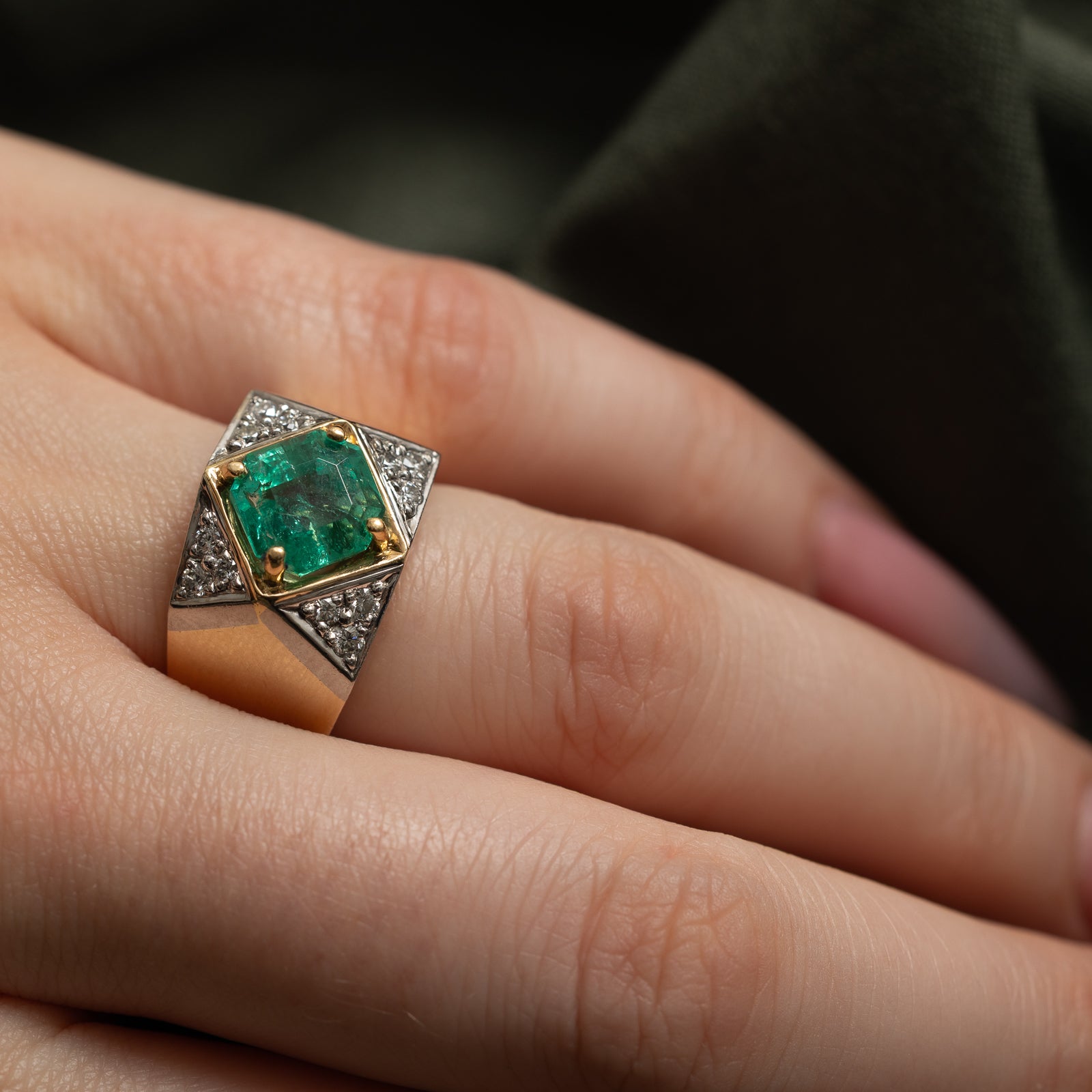 Emerald & Diamond Ring | 2.10ct, 0.28ctw | SZ 6.75