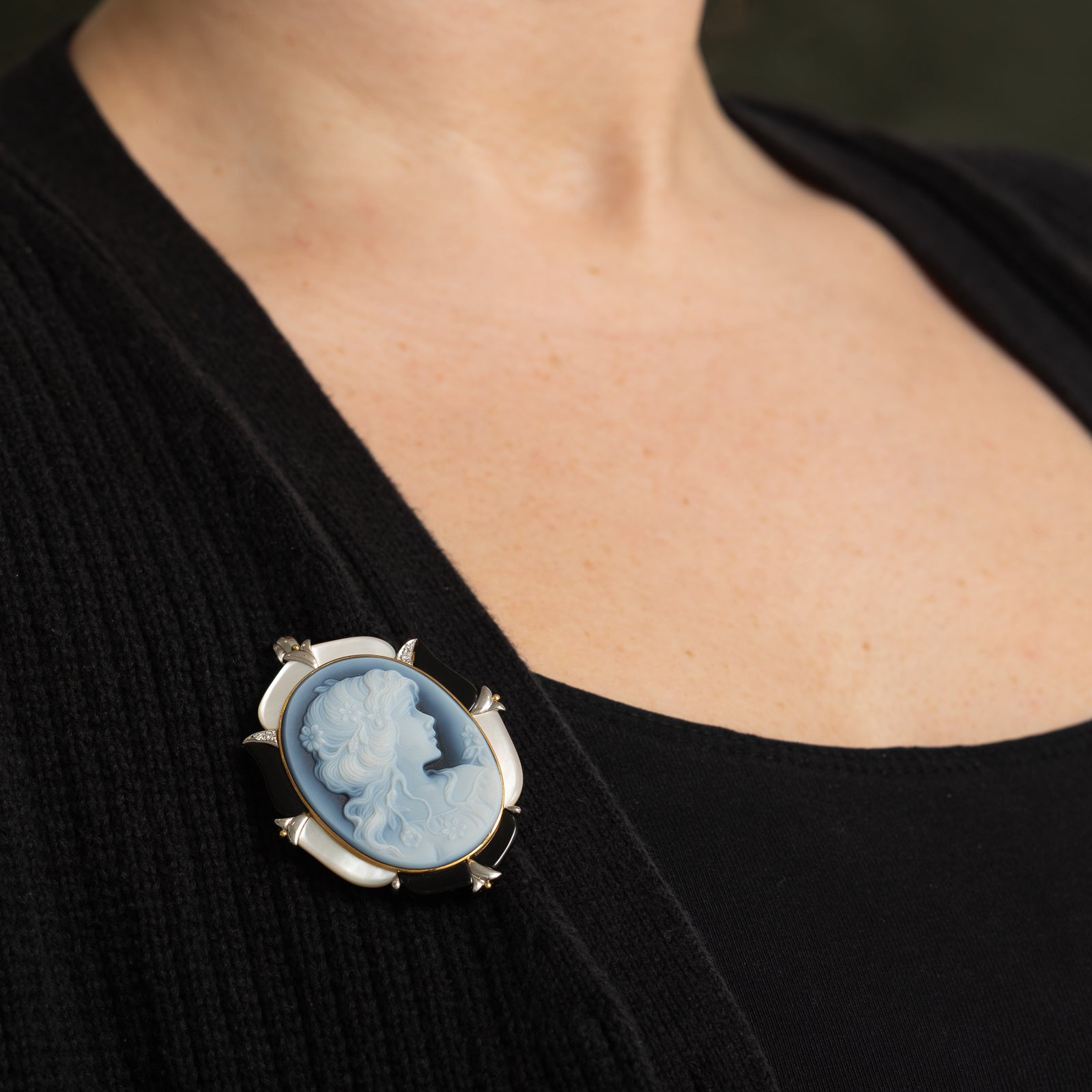 Agate, Mother of Pearl & Diamond Cameo Pendant & Brooch | 34.00ct, 0.04ctw