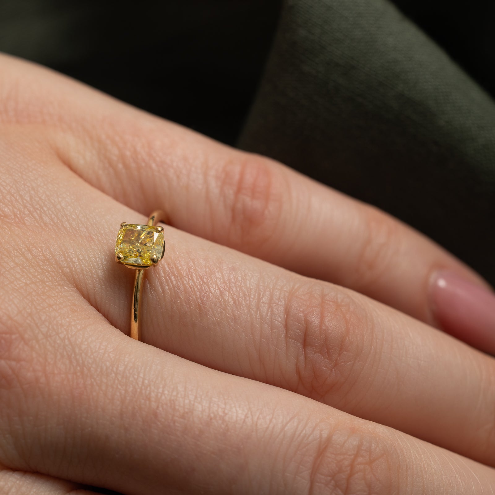 'Tiffany & Co' Fancy Intense Yellow Diamond Ring | 0.92ct | SZ 7.25