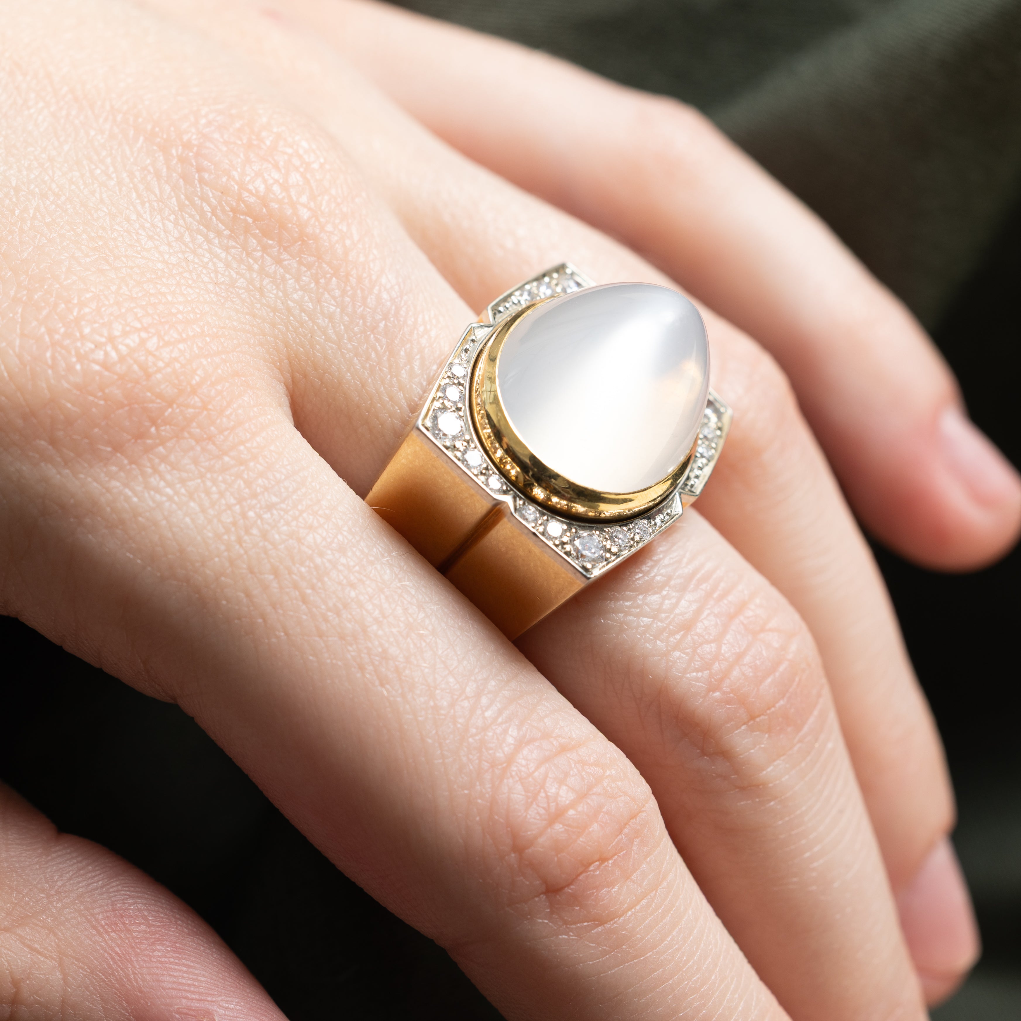 Moonstone & Diamond Chunky Grooved Cocktail Ring | 0.64ctw | 26.00ct | SZ 6.25
