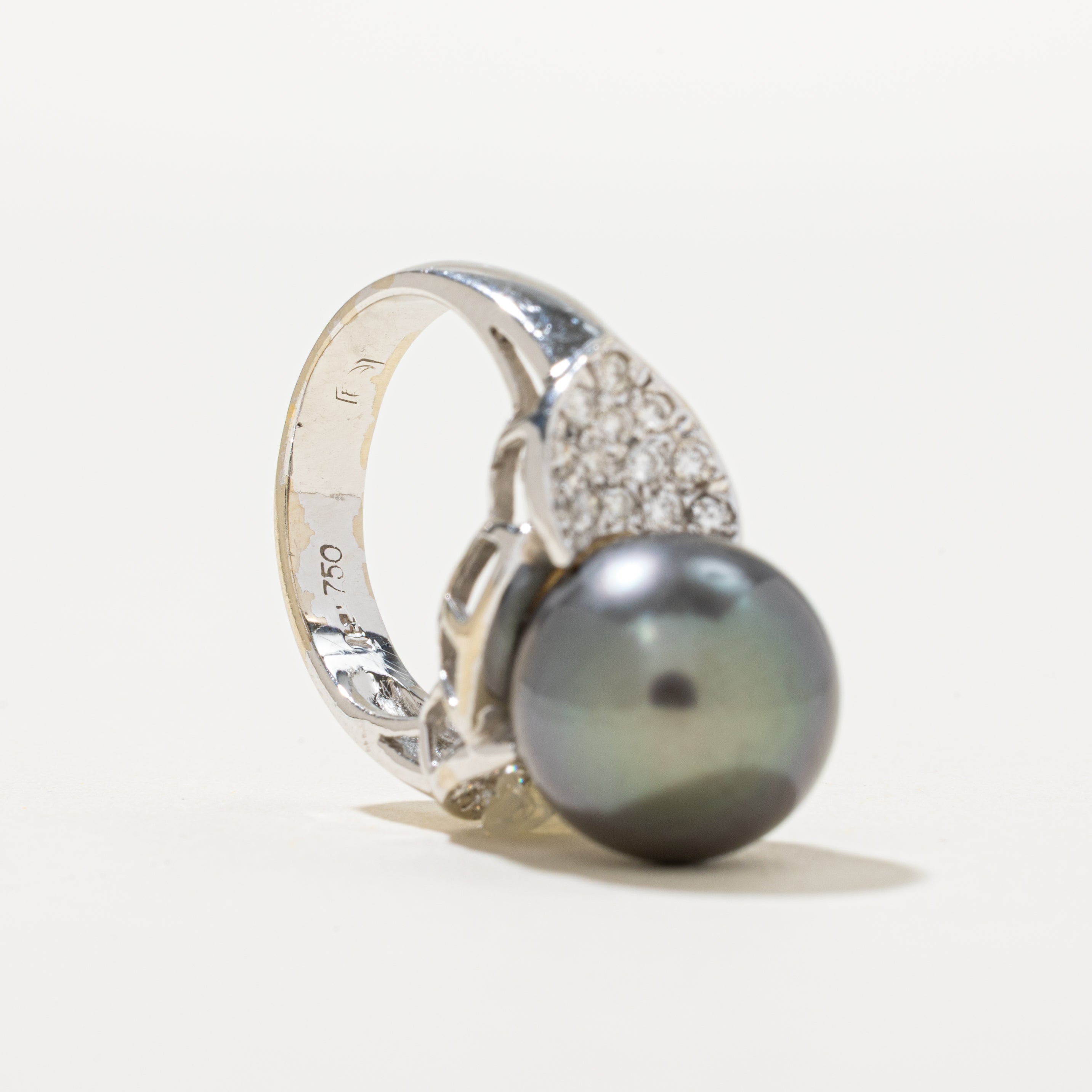 18k Tahitian Black Pearl & Diamond Ring | 0.26ctw | SZ 4