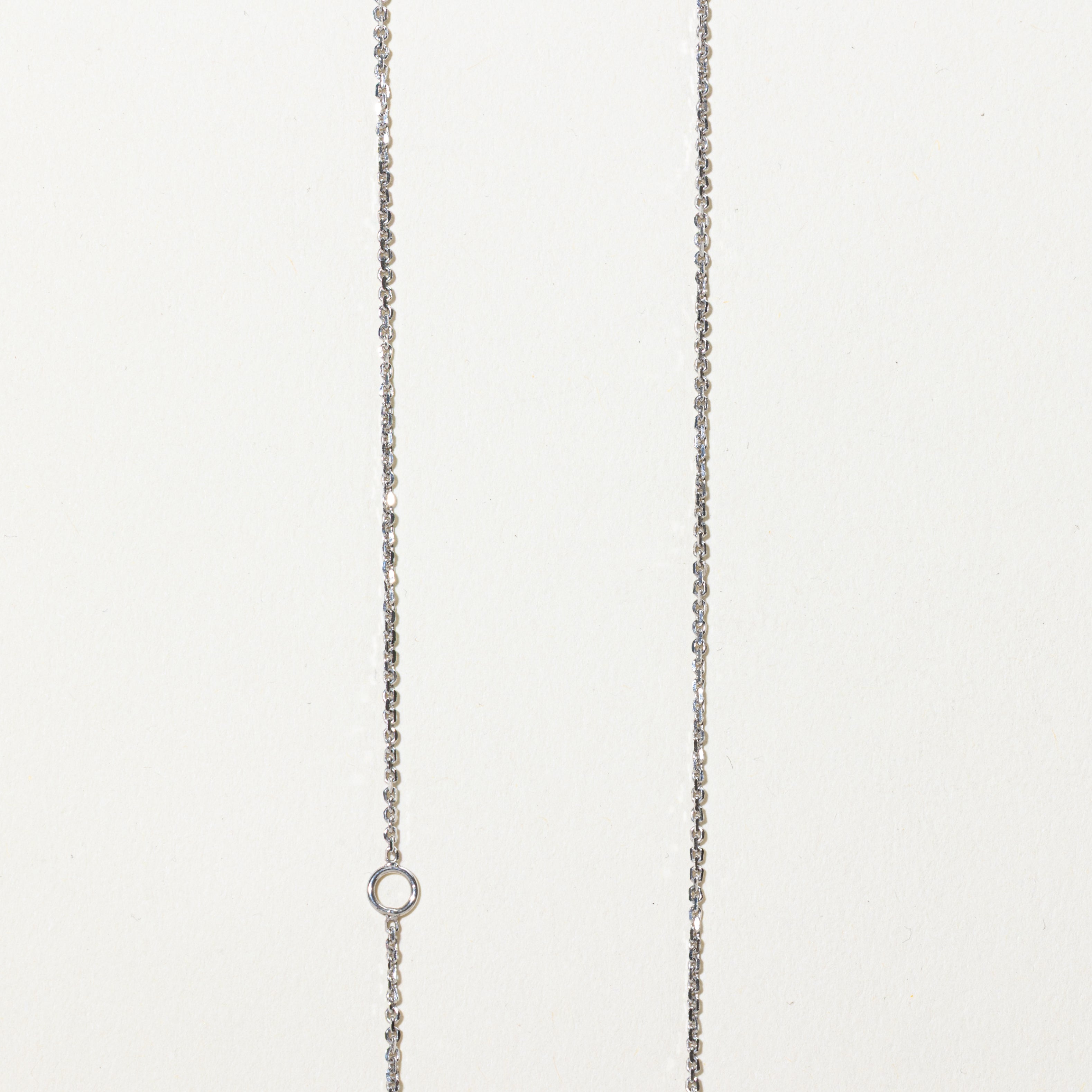Collier pendentif cercle en or 18 carats serti d'un halo de diamants marguerite | 0,41 ct | 40,6 cm