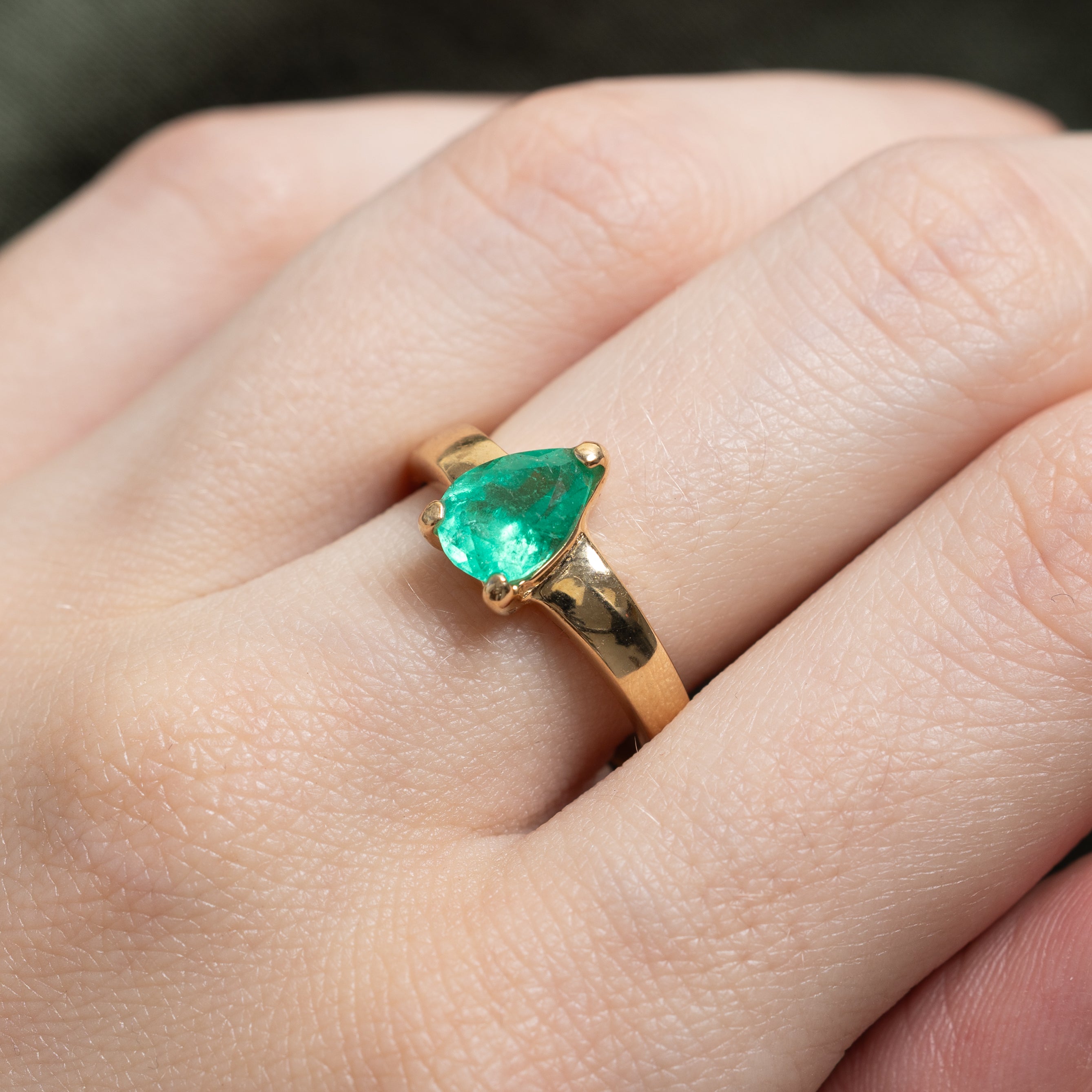Pear Cut Solitaire Emerald Ring | 1.30ct | SZ 7.25