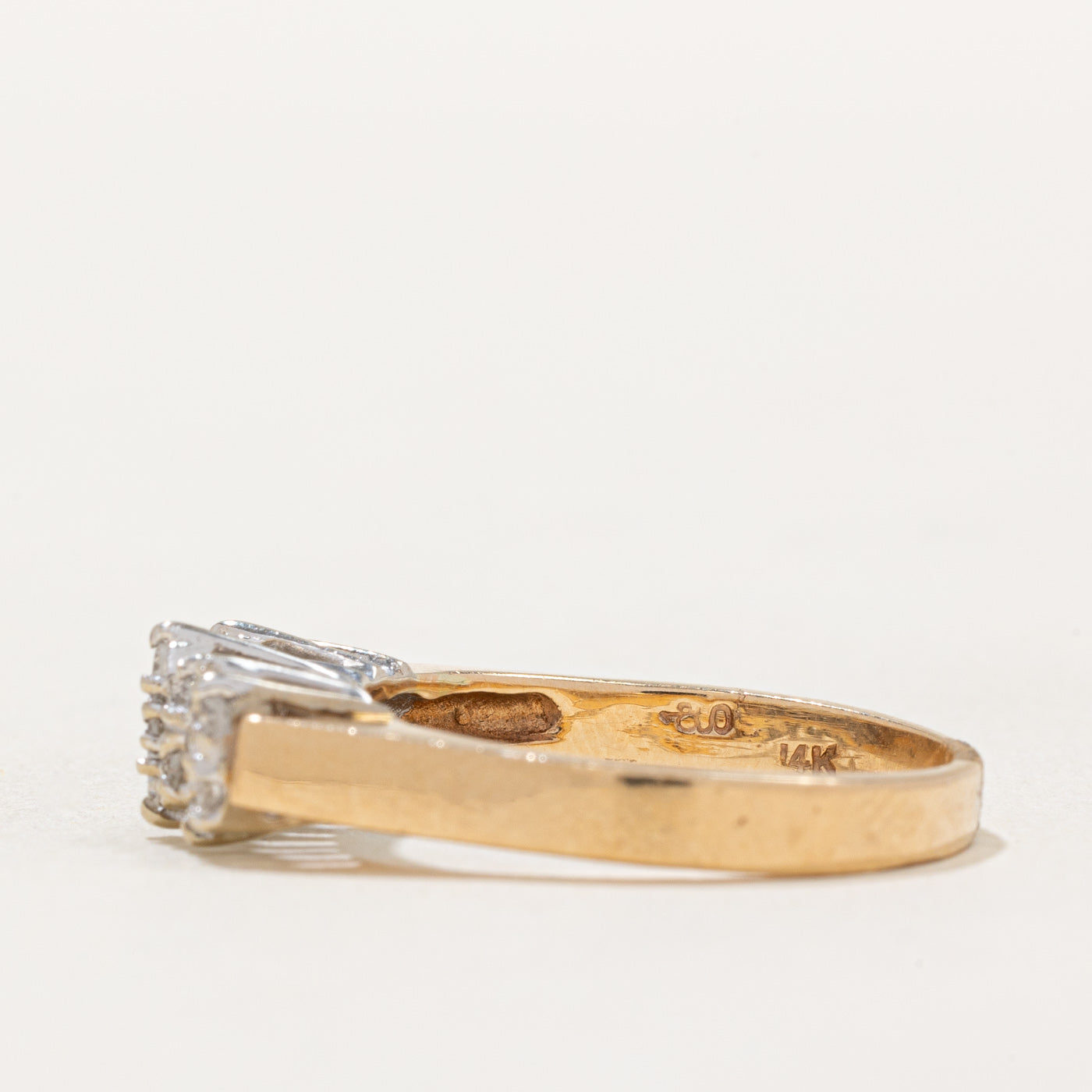 Diamond Cluster Ring | 0.26ctw | SZ 8 |