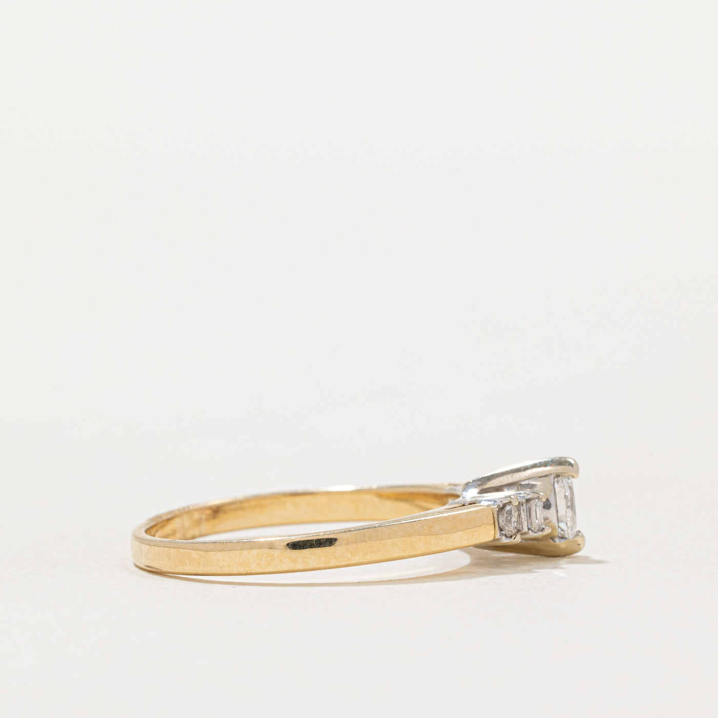 Marquise Cut Diamond Ring | 0.25ctw | SZ 6.75 |