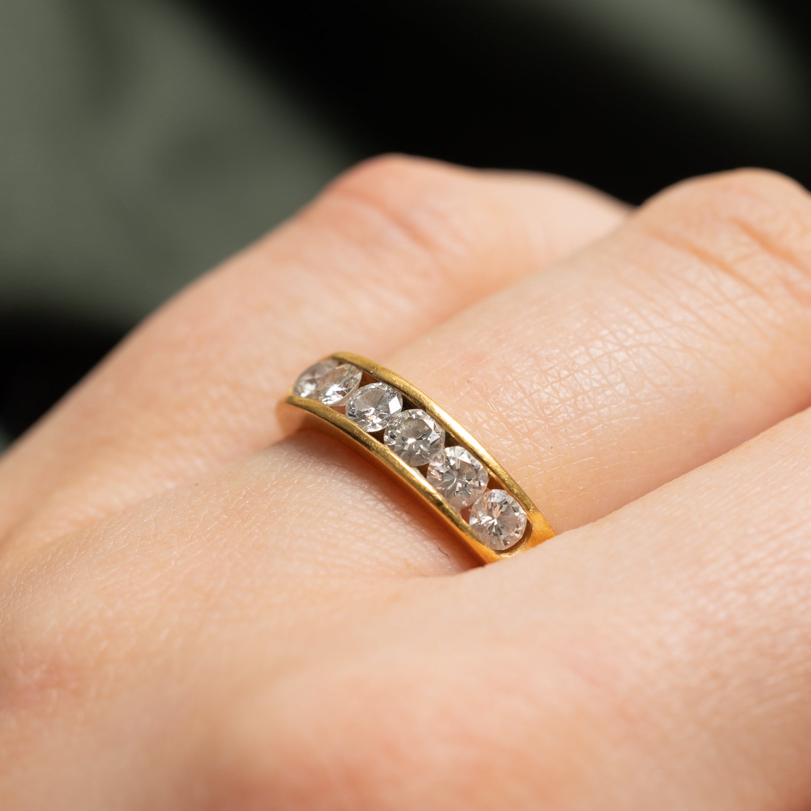 Bague sertie de six diamants en canal | 0,66 ct au total | Taille 6,5 |