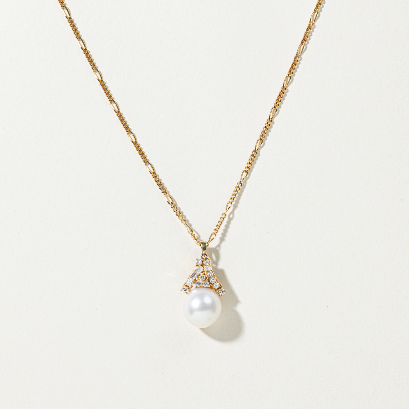 Collier de perles des mers du Sud et diamants | 11,30-12,00 mm, 0,25 ct | 43 cm