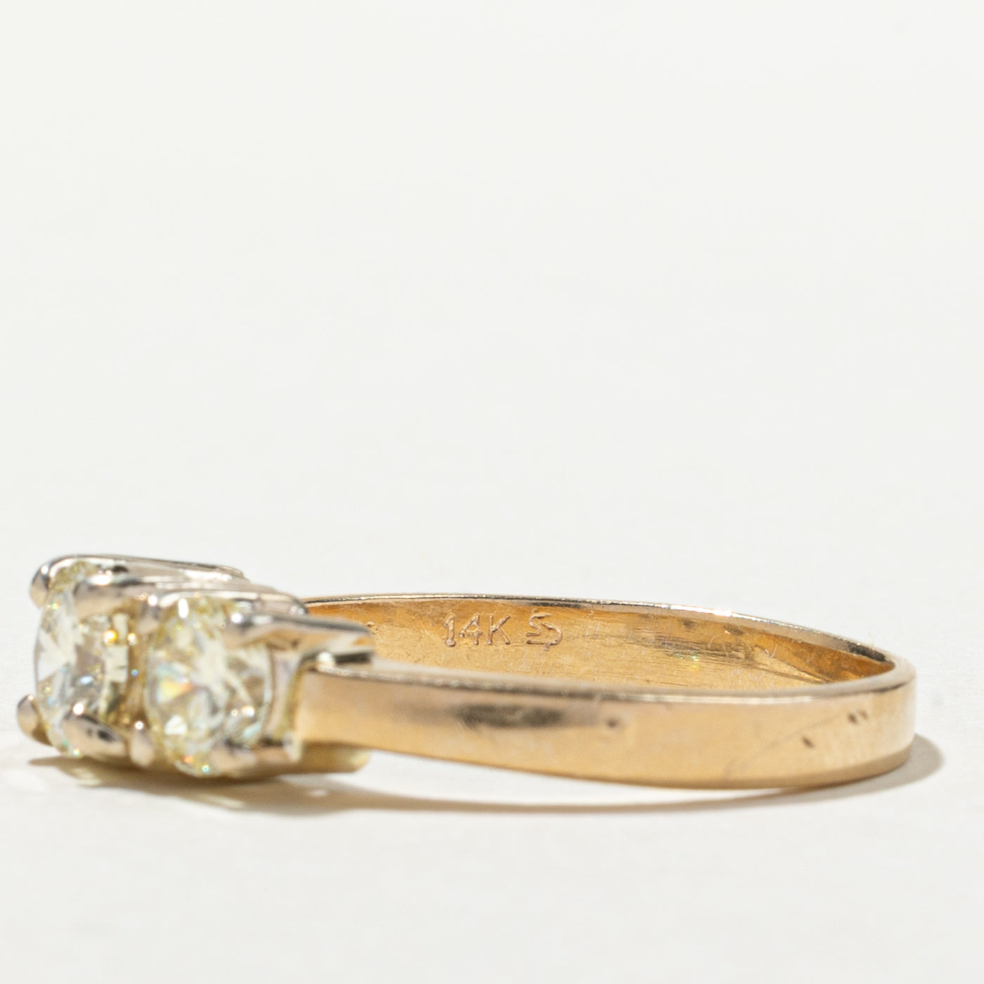 Bague de fiançailles trois diamants | 1,67 ct | Taille 9,25