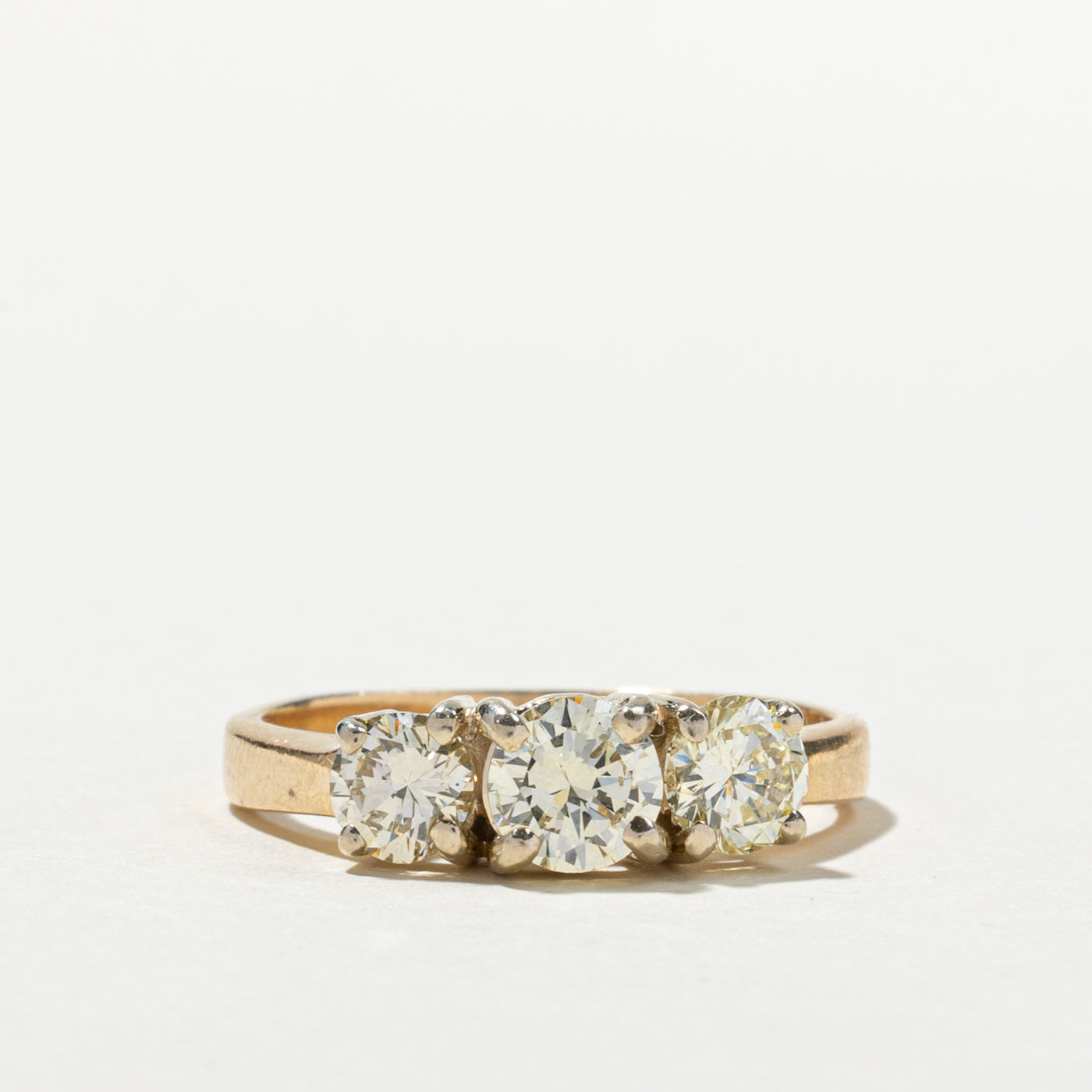 Bague de fiançailles trois diamants | 1,67 ct | Taille 9,25