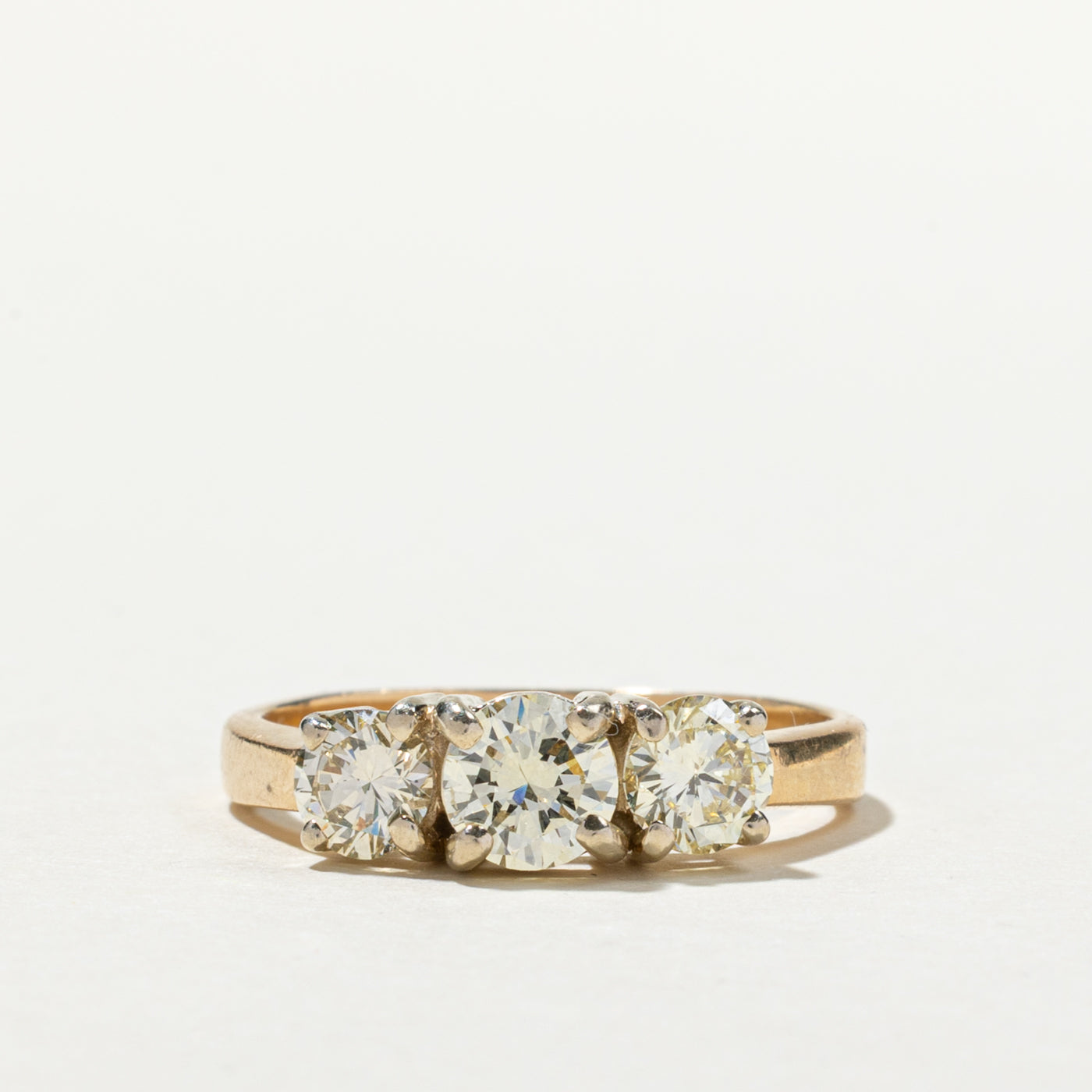 Bague de fiançailles trois diamants | 1,67 ct | Taille 9,25