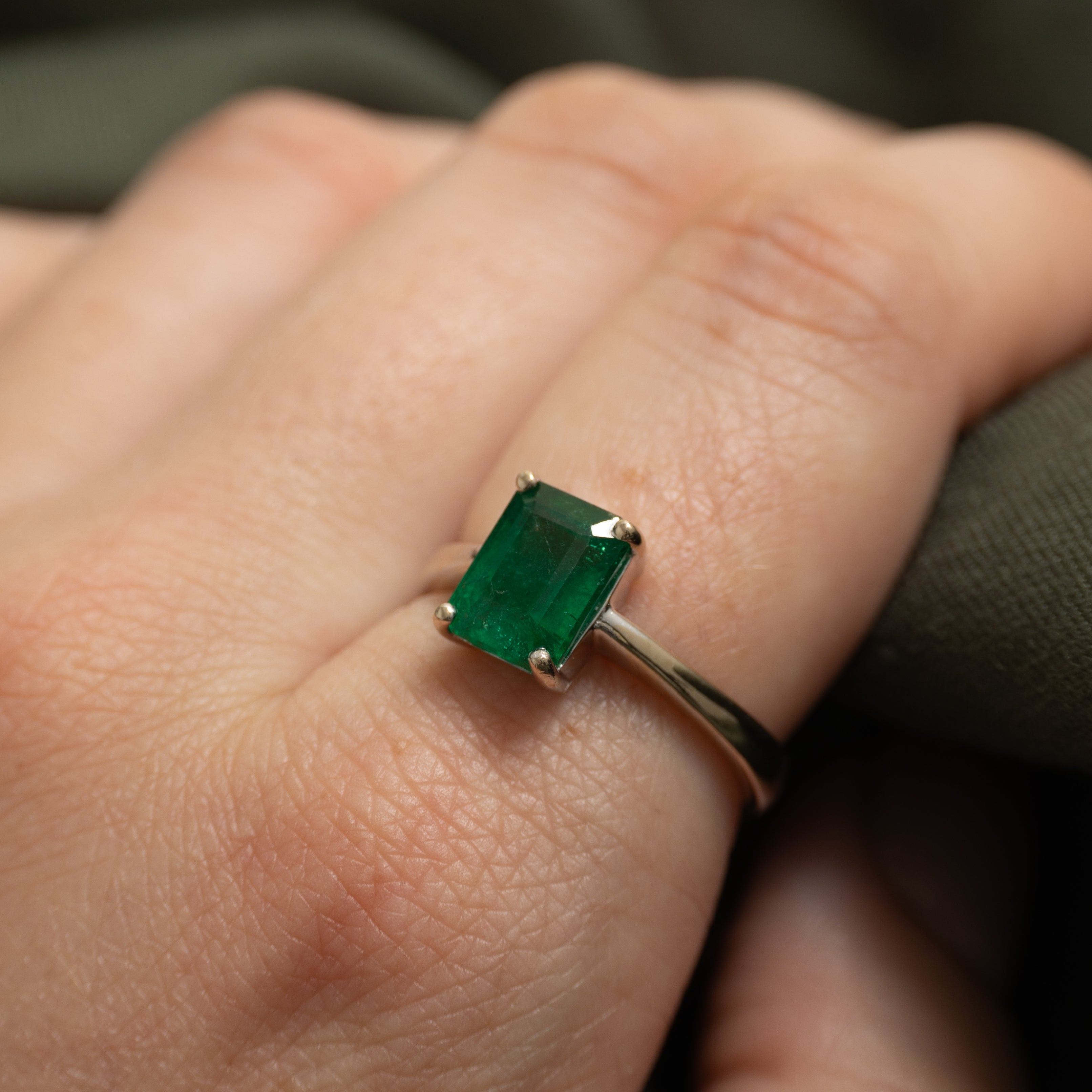 18k Solitaire Vivid Green Emerald Ring | 2.40ct | SZ 8.5