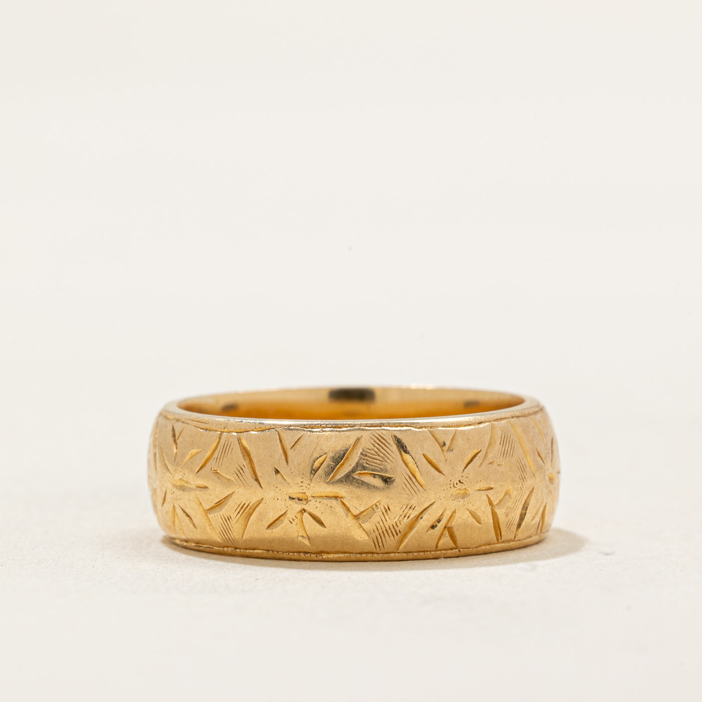 1964 Birmingham 18k Yellow Gold Floral Band | 5.90mm | SZ