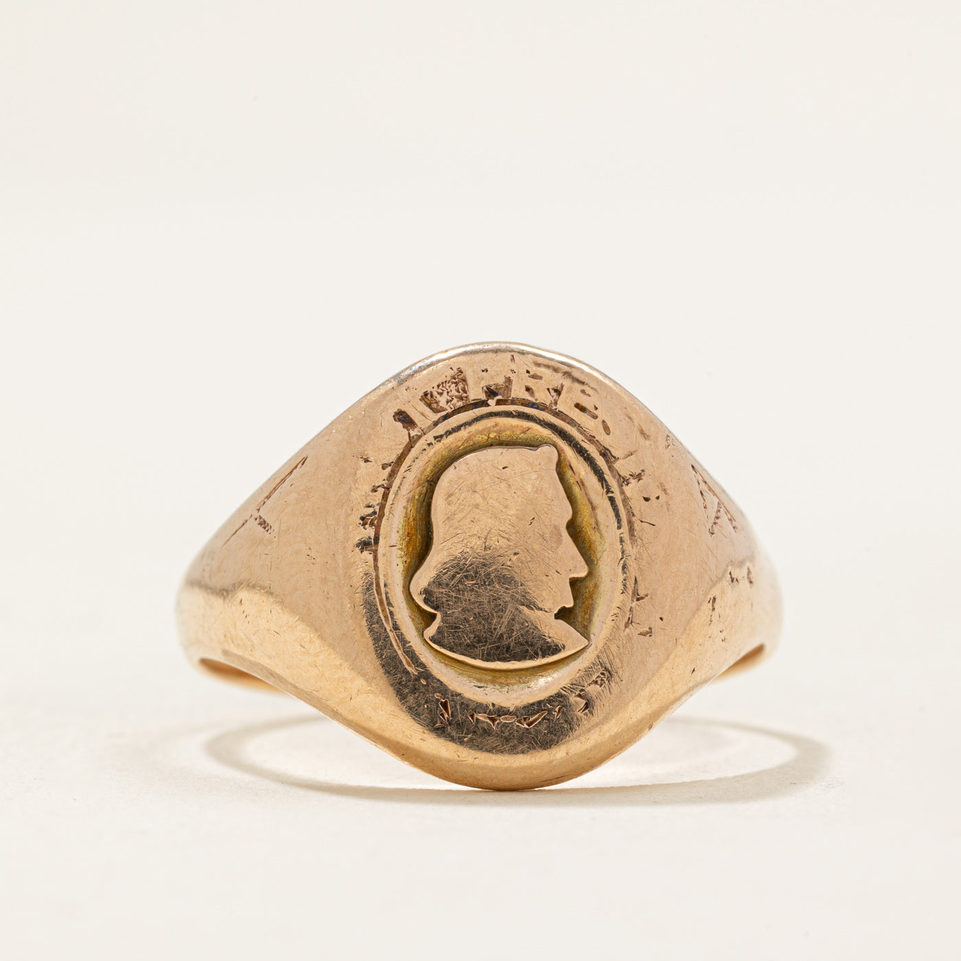 Vintage Canadian 10k Yellow Gold Portrait Ring | SZ 10.5