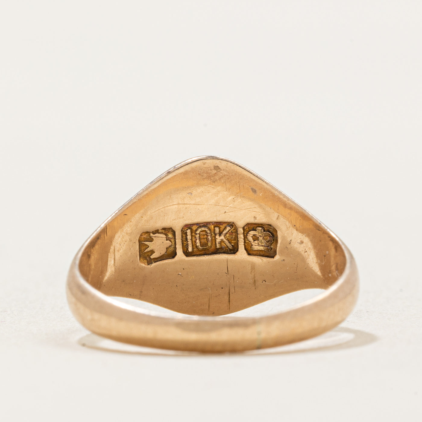 Vintage Pseudo Hallmarked 10k Yellow Gold Signet Ring | SZ 3.75