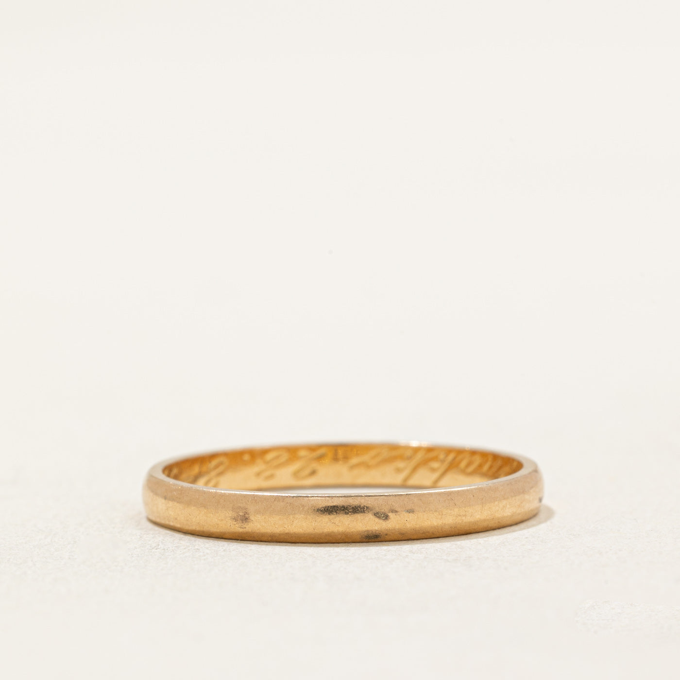 Alliance finlandaise en or jaune 18 carats de 1949 | 2,30 mm | Taille 8