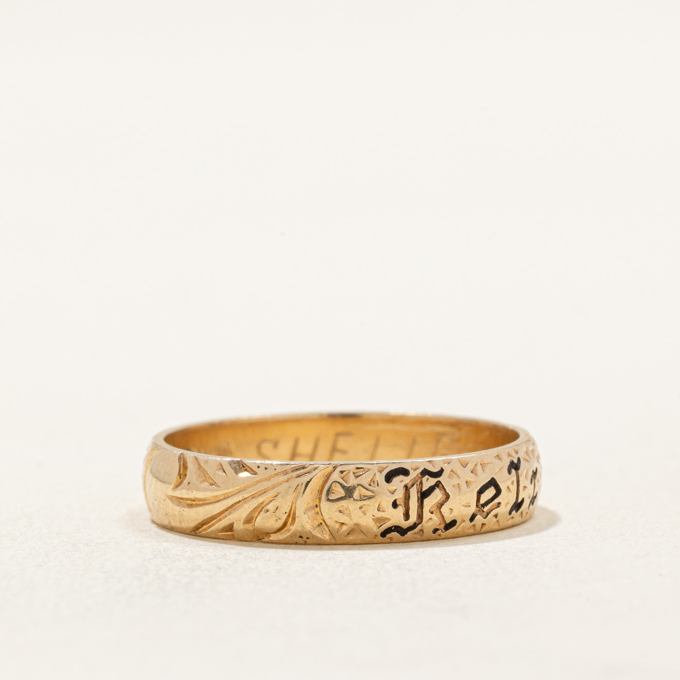 14k Yellow Gold Engraved Band | 3.85mm | SZ 6.75