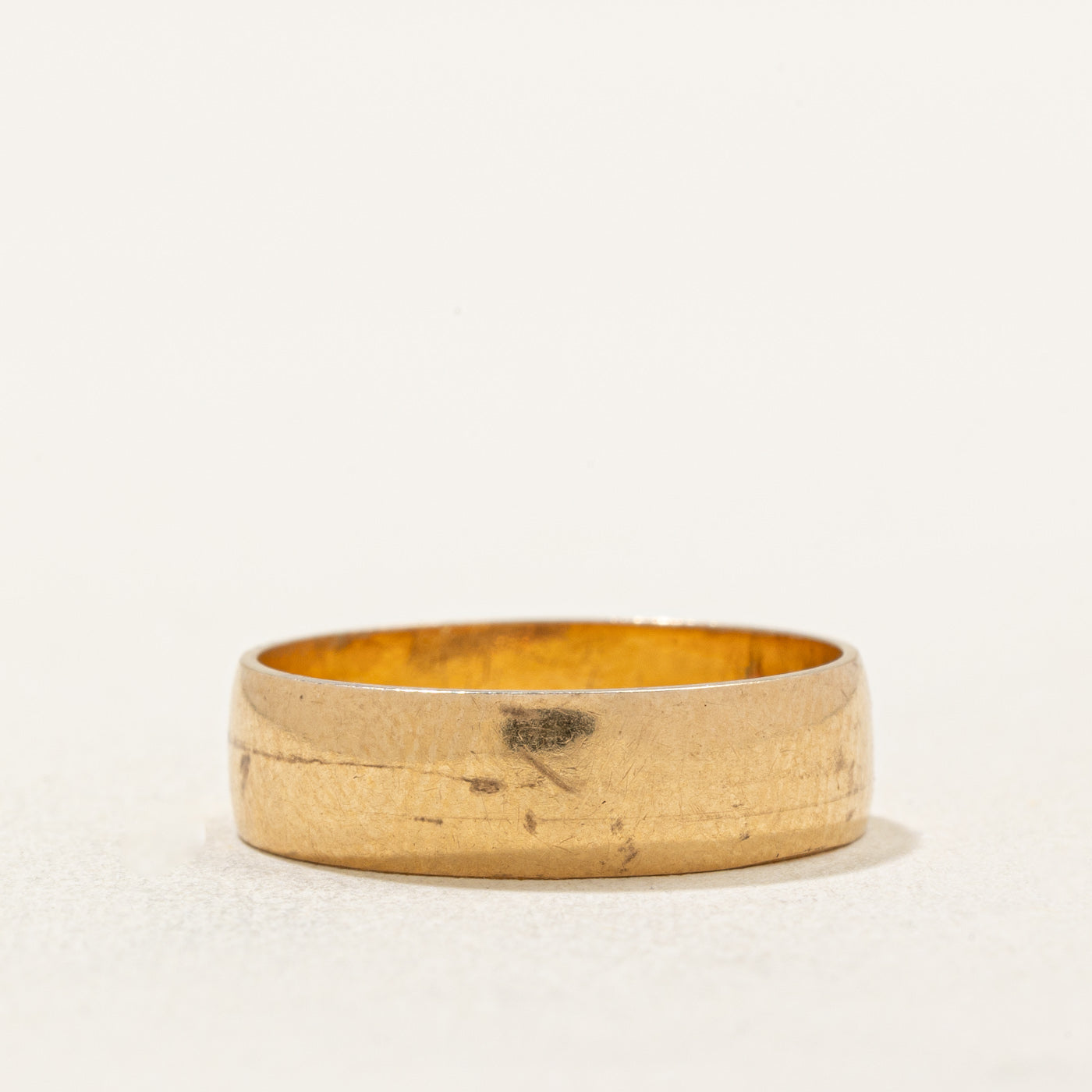 18k Yellow Gold Wedding Band | 4.95mm | SZ 5.75