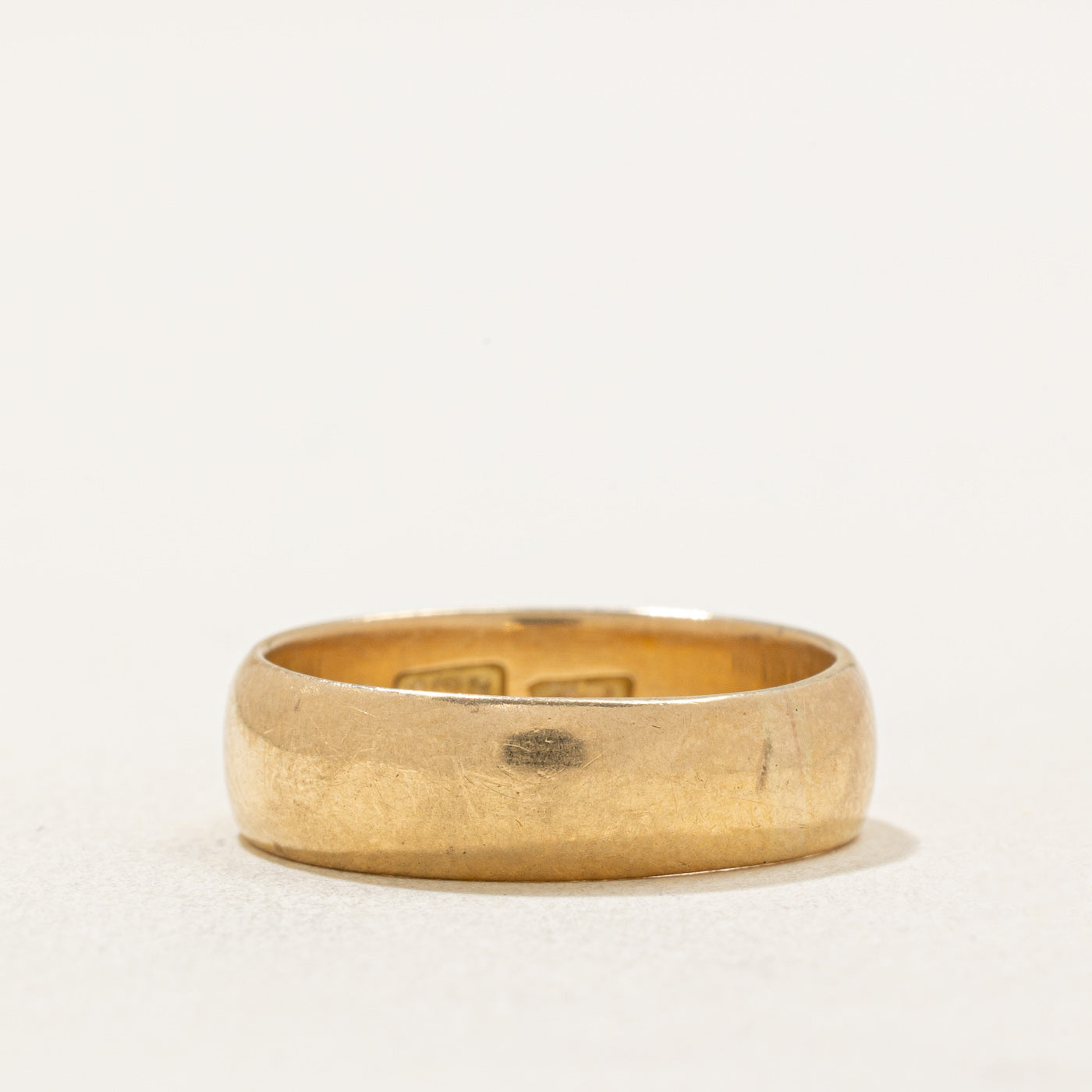 18k Yellow Gold Wedding Band | 5.35mm | SZ 6