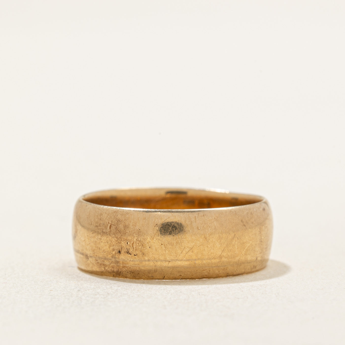 14k Yellow Gold Wedding Band | 6.65mm | SZ 7.25