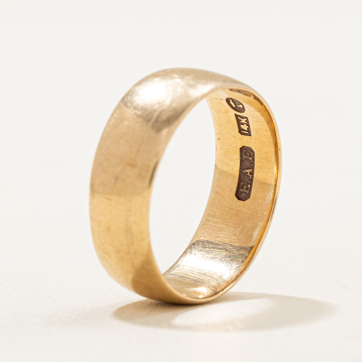 14k Yellow Gold Wedding Band | 6.65mm | SZ 7.25