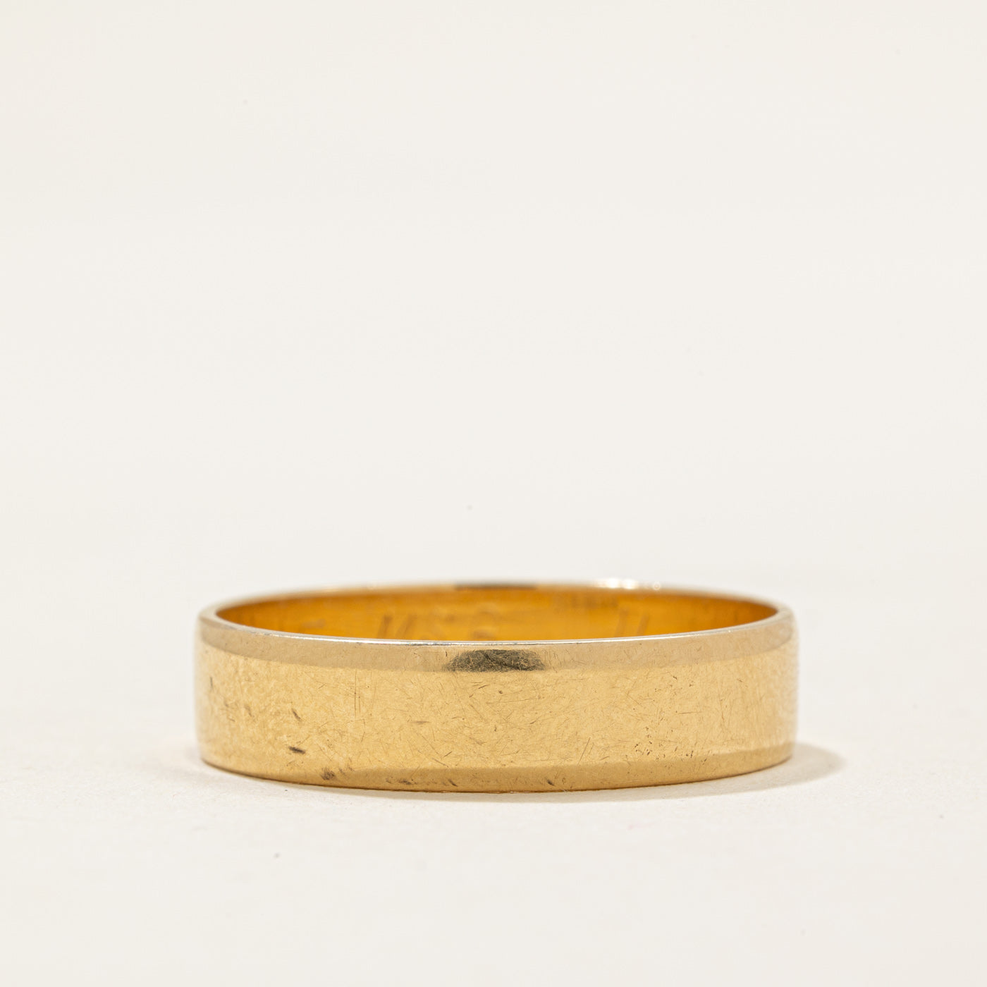 Alliance en or jaune 18 carats, Londres, 1991 | 5,10 mm | Taille 10,75