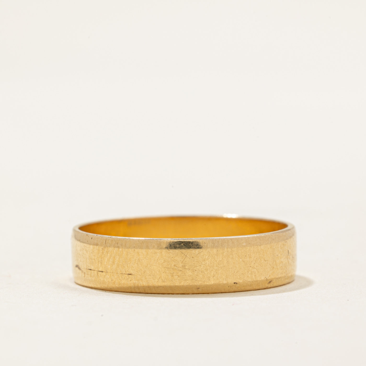 Alliance en or jaune 18 carats, Londres, 1991 | 5,10 mm | Taille 10,75