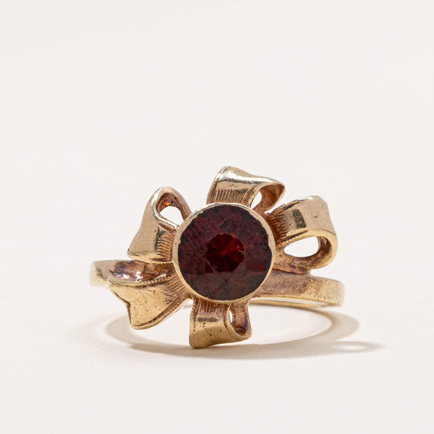 Bezel Set Garnet Bow Ring | 1.40ct | SZ 6.25