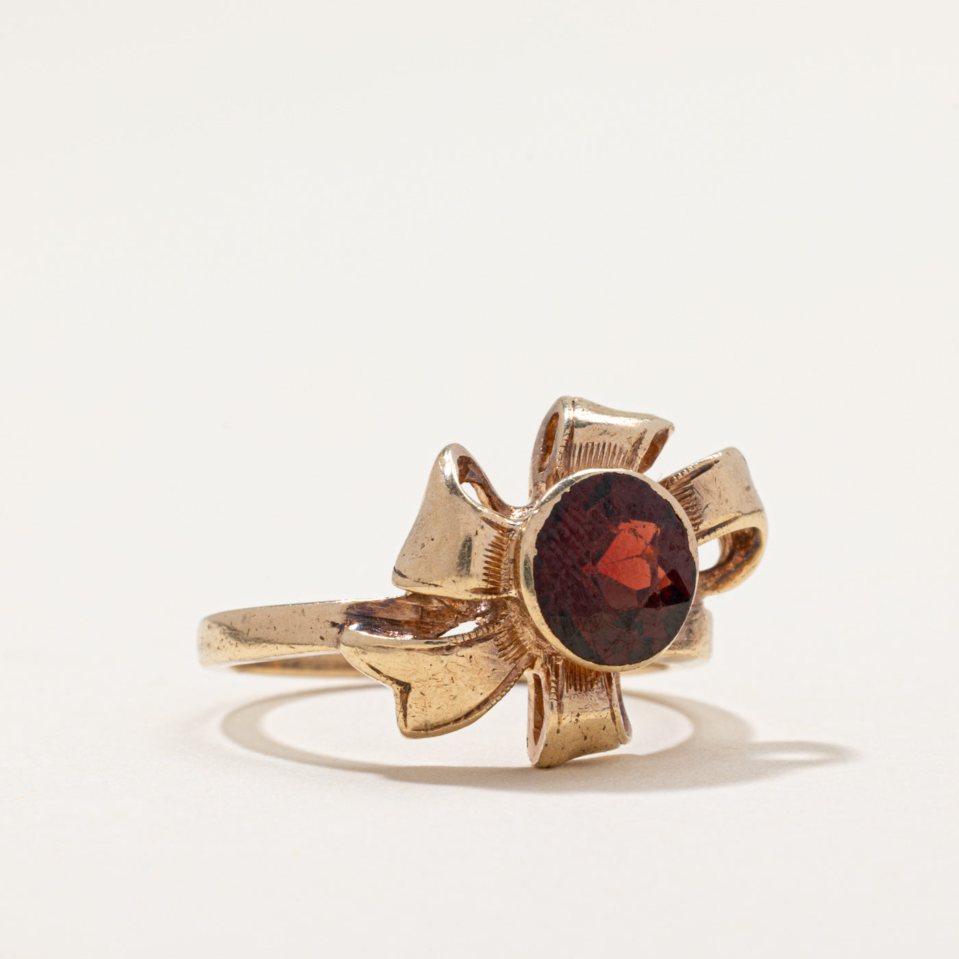 Bezel Set Garnet Bow Ring | 1.40ct | SZ 6.25