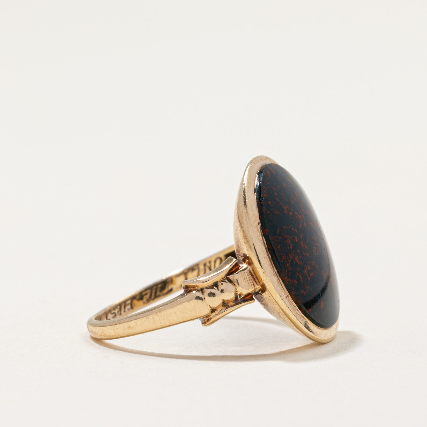 Vintage Bloodstone Ring | 3.00ctw | SZ 5.25