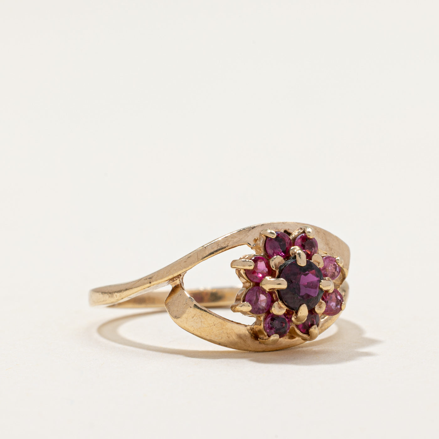 1976 London Ruby Petal Ring | 0.50ctw | SZ 7