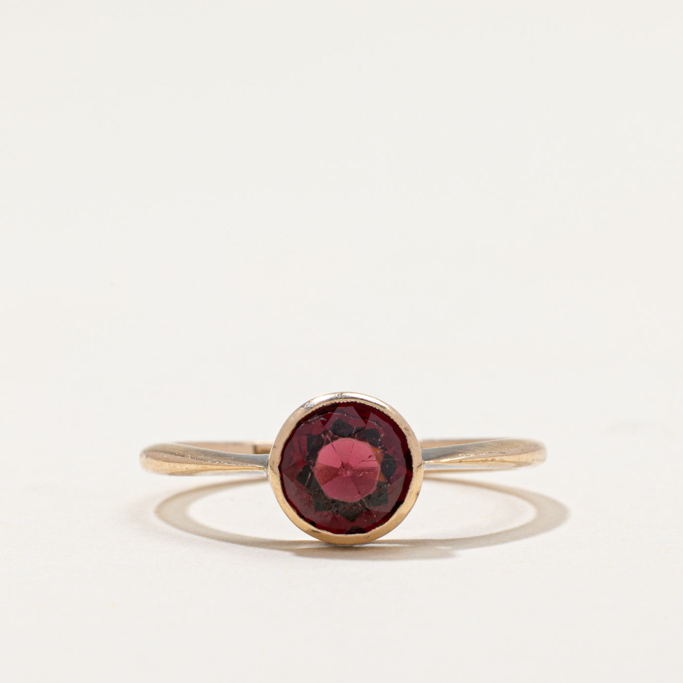 Antique Solitaire Garnet Ring | 0.95ct | SZ 6.75