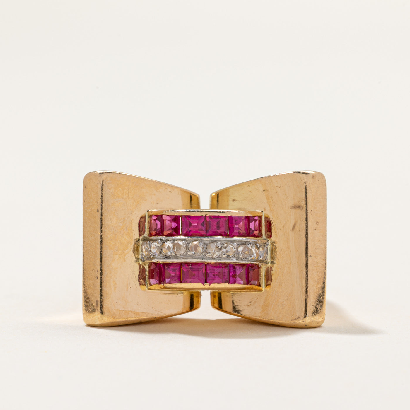 Bague cocktail nœud en rubis synthétique et diamants naturels | 0,75 ct, 0,10 ct | Taille 8