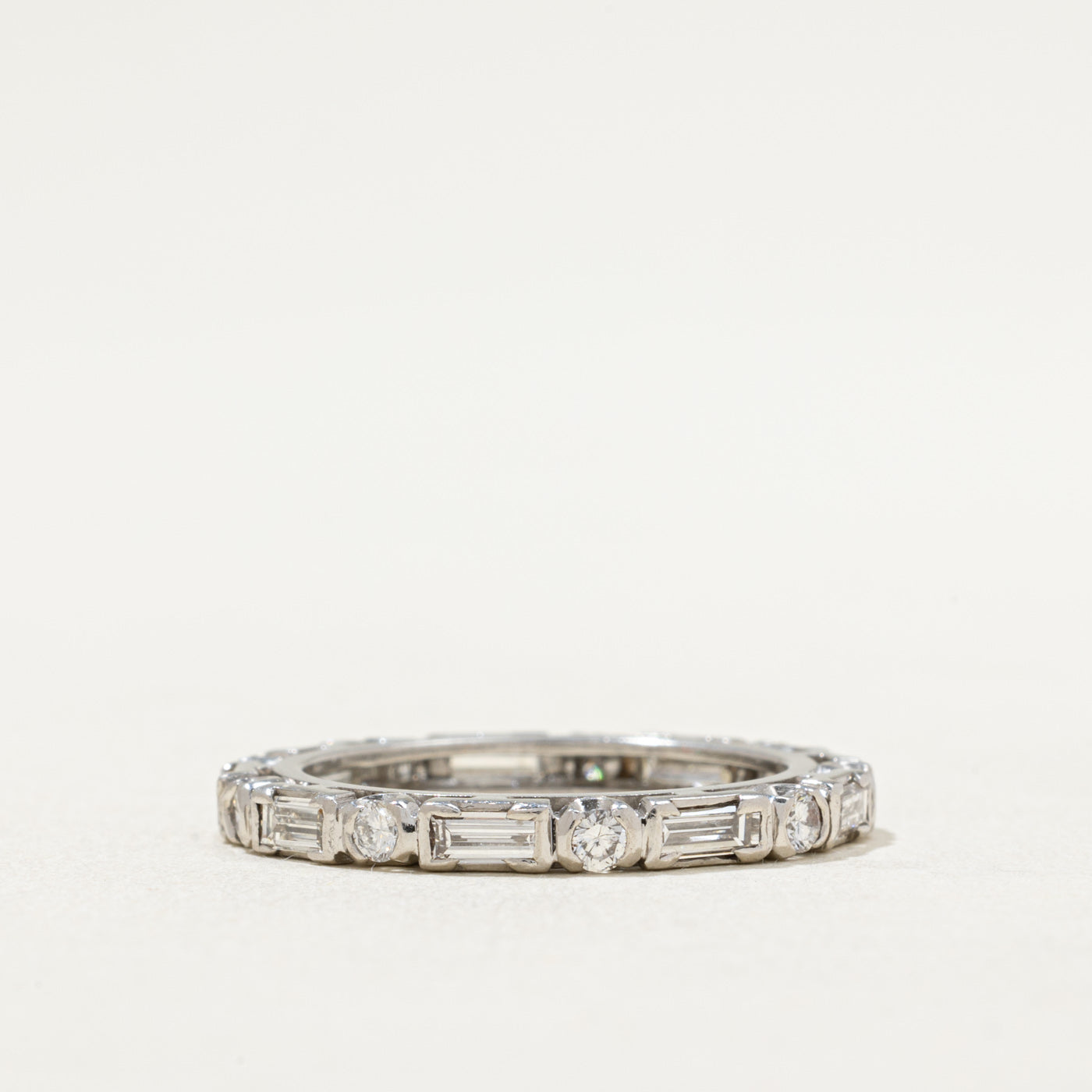 Alliance sertie de diamants taille mixte | 1,00 ct au total | Taille 6,75