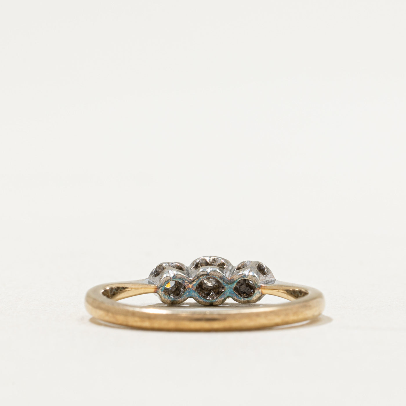 Bague sertie de trois diamants effet illusion | 0,03 ct au total | Taille 6