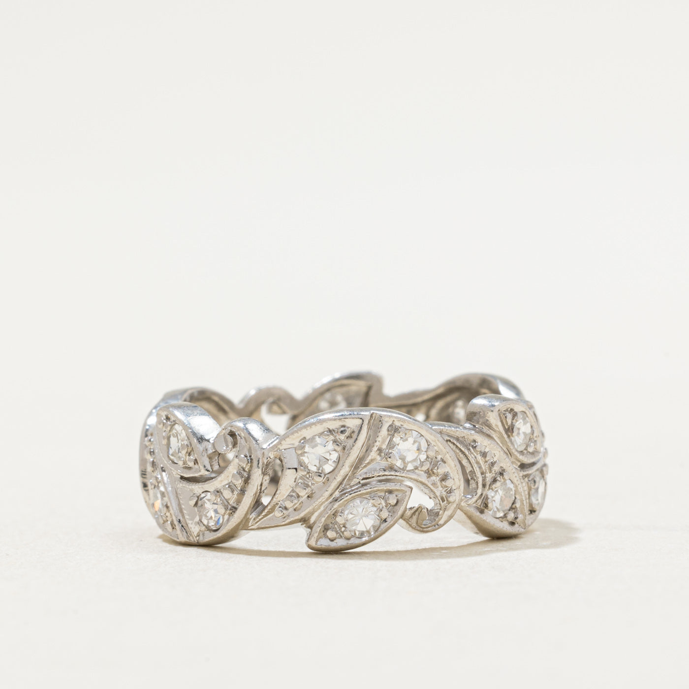Diamond Leaf Design Band | 0.54ctw | SZ 6.75