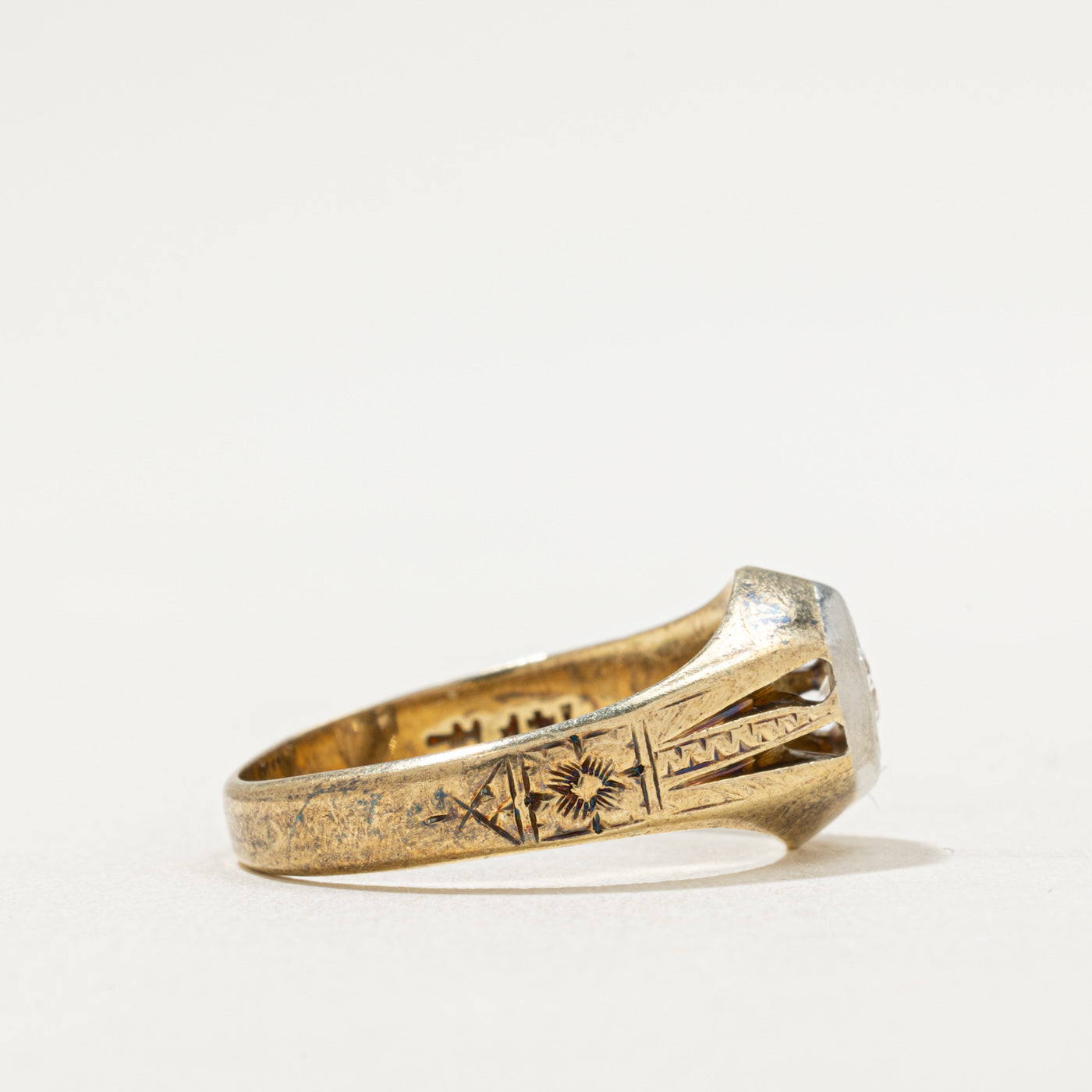 Solitaire Diamond Engraved Ring | 0.17ct | SZ 9