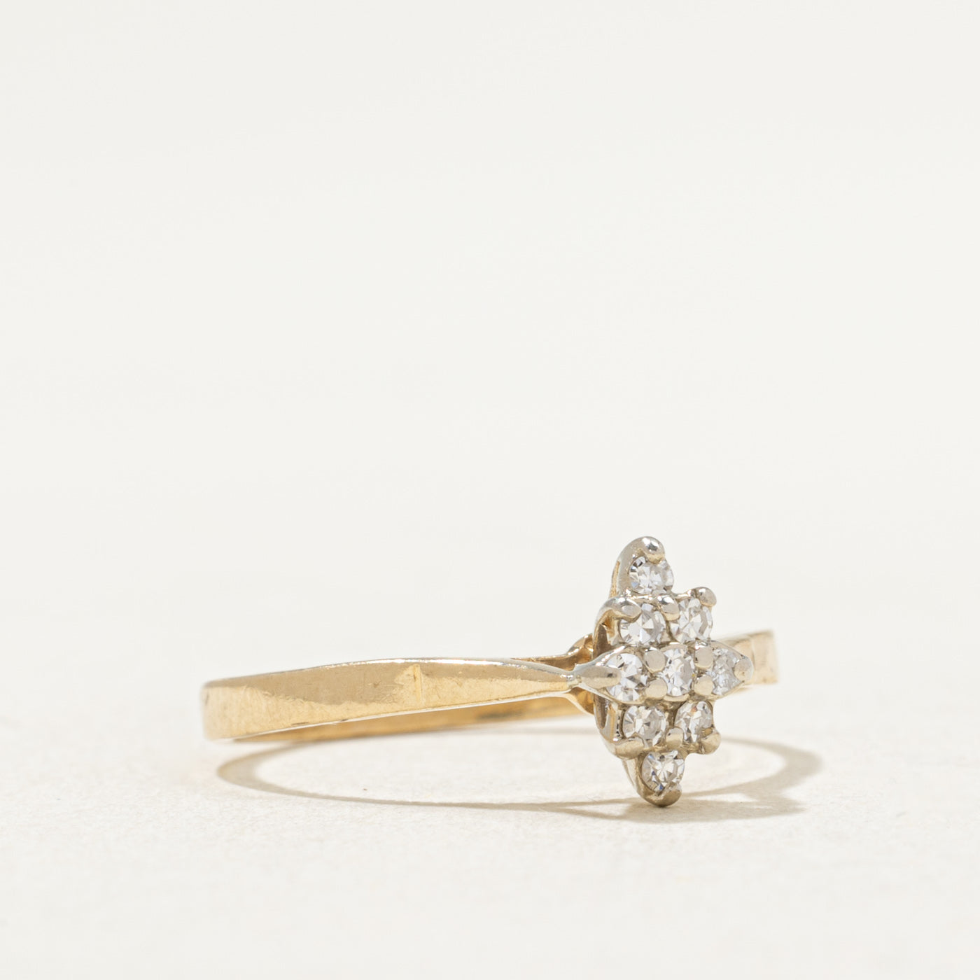 Vintage Diamond Cluster Ring | 0.09ctw | SZ 5.5