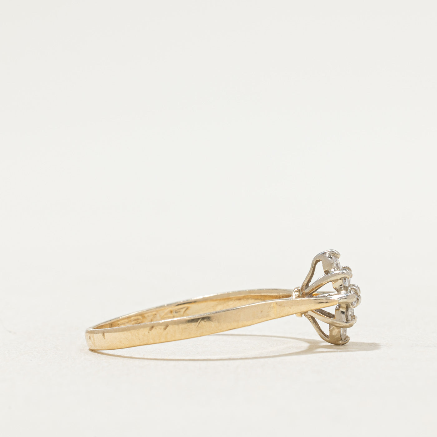 Vintage Diamond Cluster Ring | 0.09ctw | SZ 5.5
