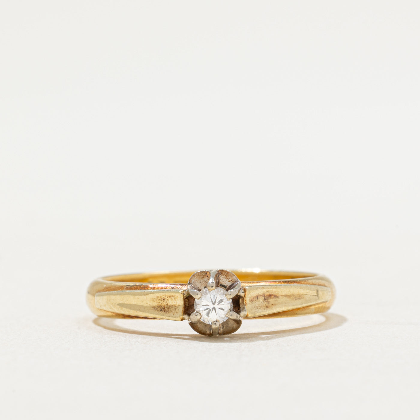 Vintage 21k Yellow Gold Diamond Ring | 0.11ct | SZ 7.75