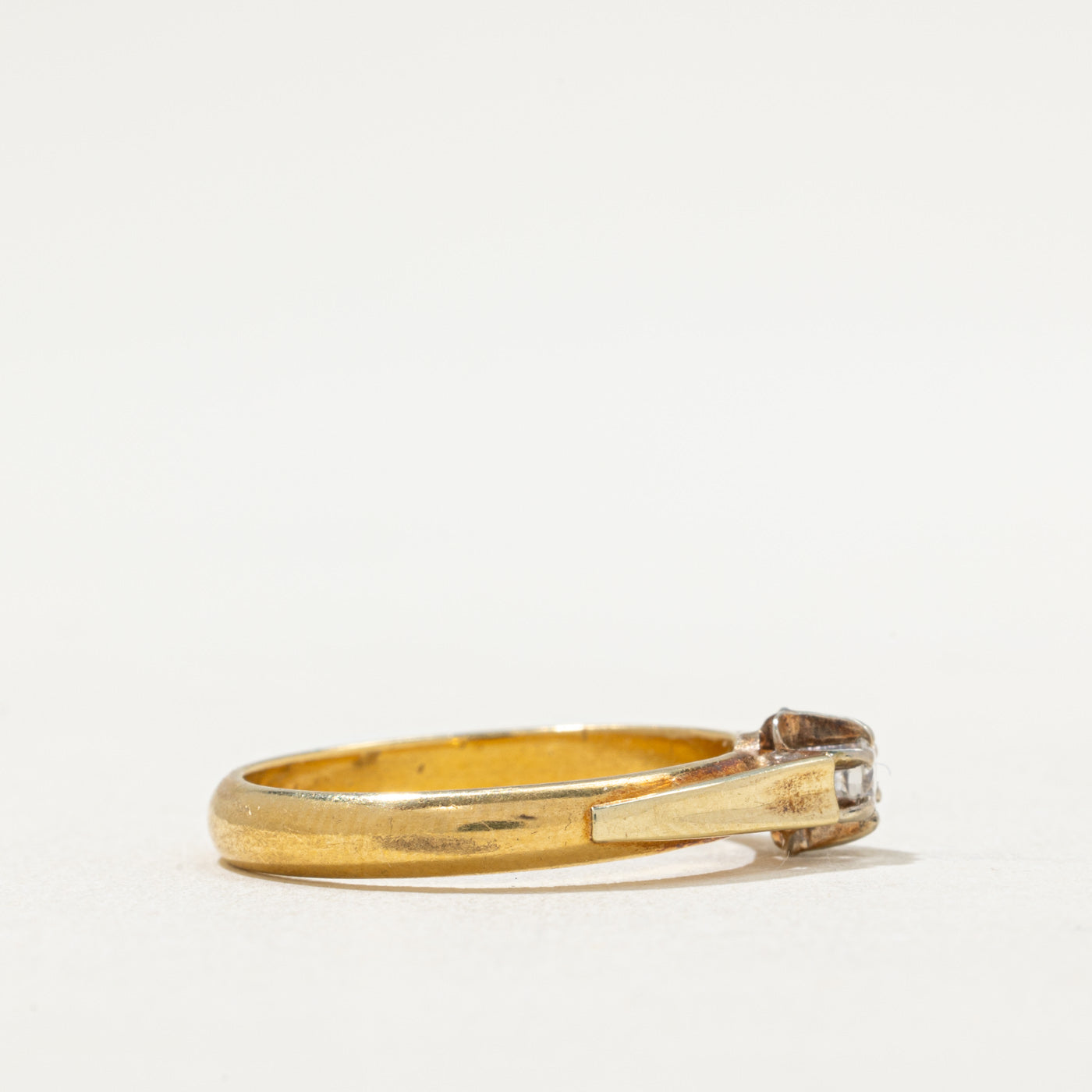 Vintage 21k Yellow Gold Diamond Ring | 0.11ct | SZ 7.75