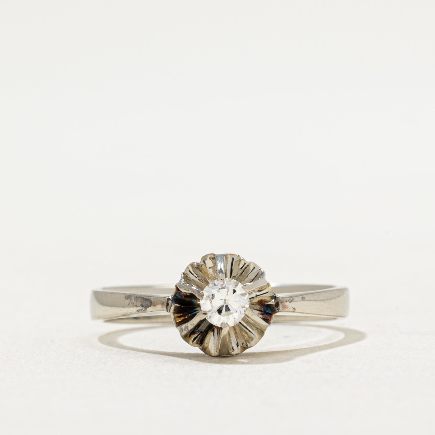 Vintage Belcher Set Diamond Engagement Ring | 0.20ct | SZ 7.75