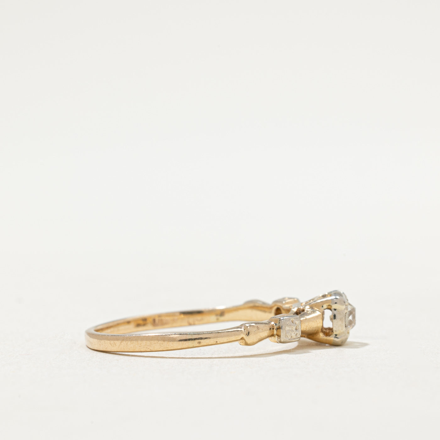 Two Tone Gold Diamond Ring | 0.19ct | SZ 8.5