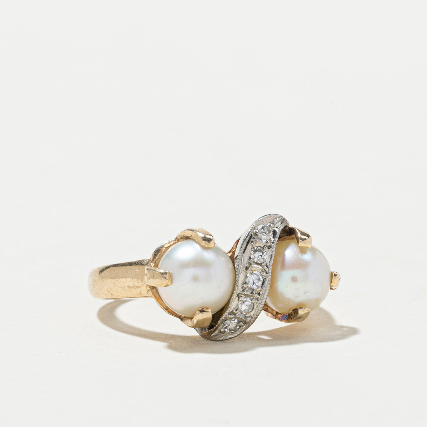 Toi et Moi Pearl & Diamond Ring | 0.06ctw | SZ 5