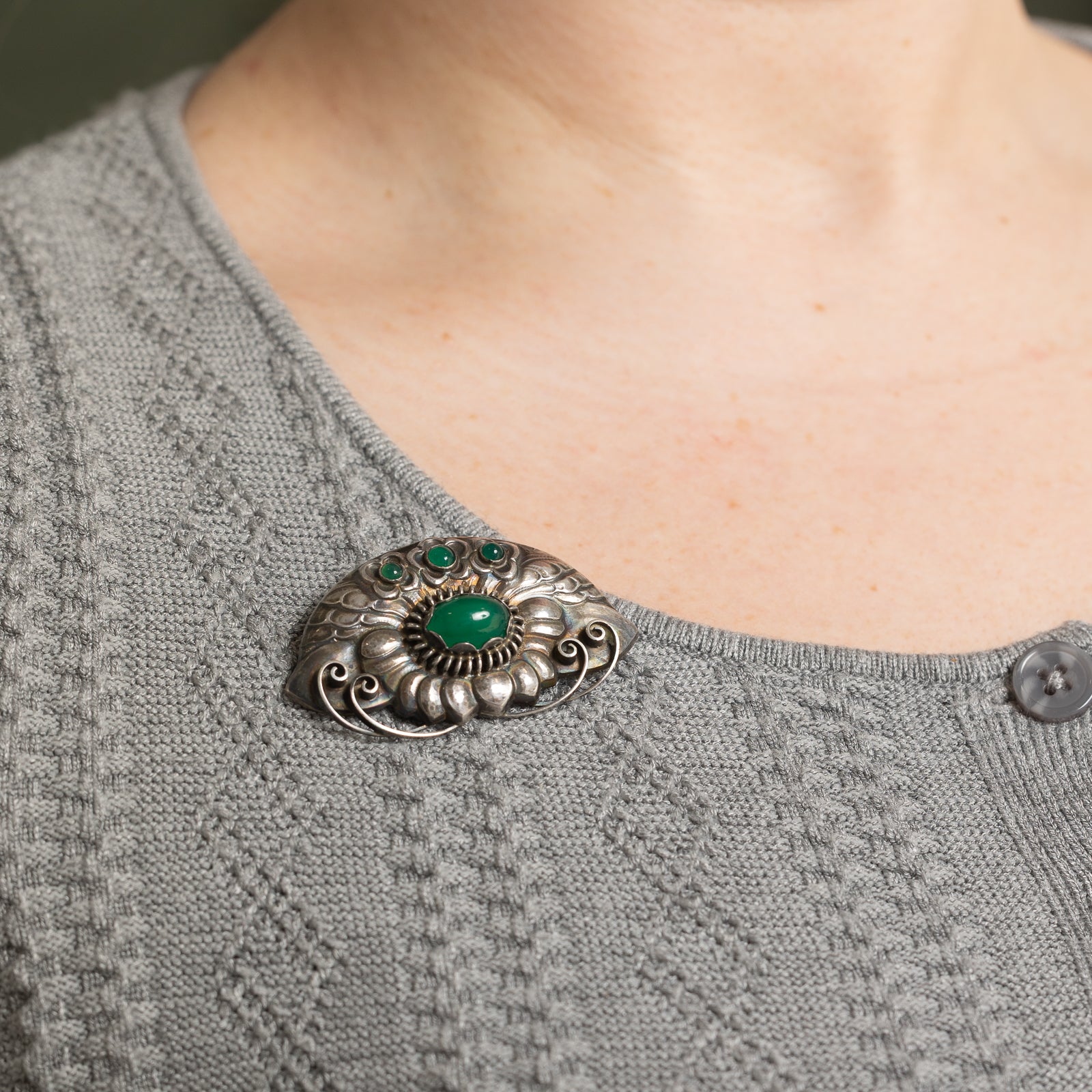 'Georg Jensen' Dyed Green Agate Floral Brooch | 7.67ctw